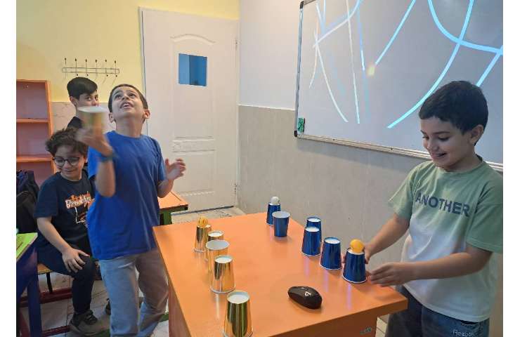 آموزش زبان با بازی و پاسخ به سوالات 6