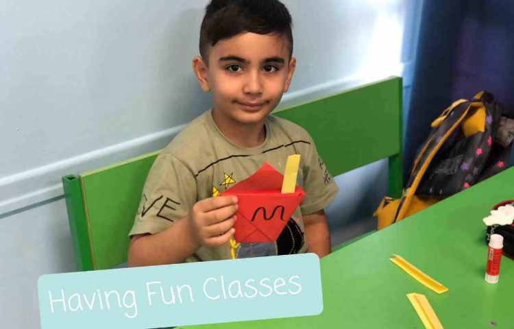 آموزش زبان به همراه تقویت مهارت های حرکتی دانش آموزان 5