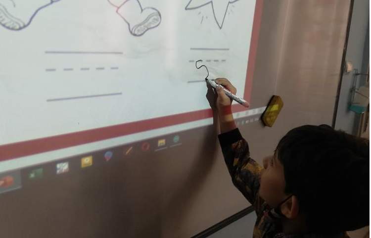 آموزش زبان دانش آموزان پایه اول 6