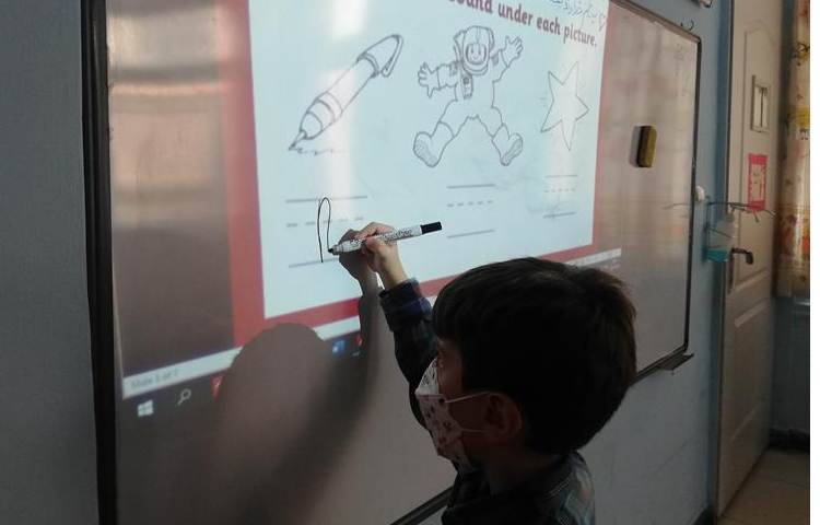 آموزش زبان دانش آموزان پایه اول 7