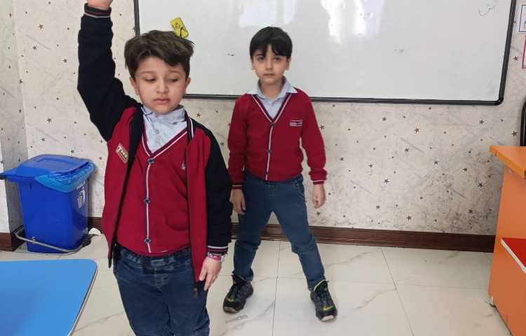 آموزش زبان کامپیوتر و برنامه با انجام بازی 1