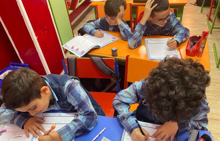 :آموزش زیبا نویسی تا ص 8 4