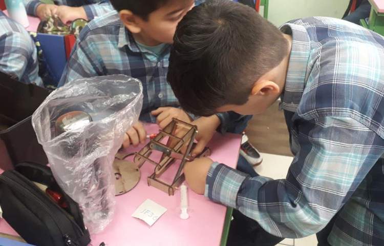 آموزش ساخت بالابر (رباتیک پایه چهارم) 4