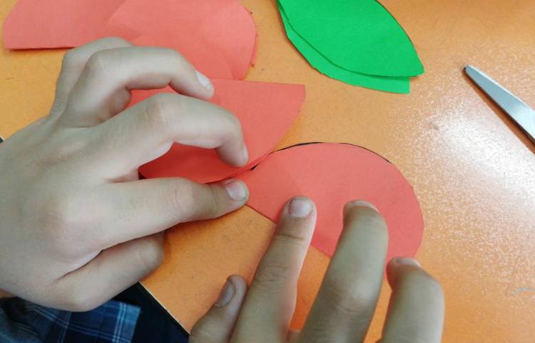 آموزش ساخت دست سازه سیب 4