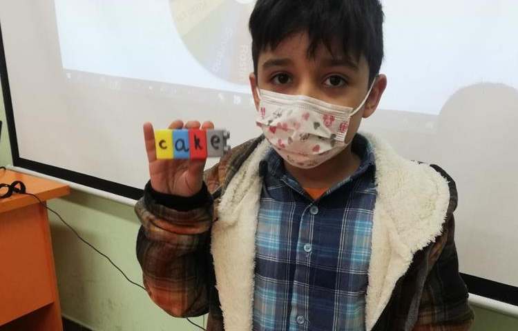 آموزش ساخت لغات با حروف صدادار پایه اول دبستان 7