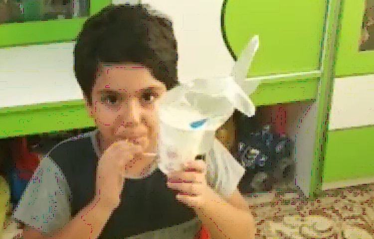 آموزش ساخت کاردستی در کلاس تابستانی خلاقیت 4