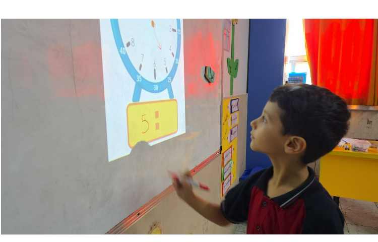 آموزش ساعت با بازی با تاس 3