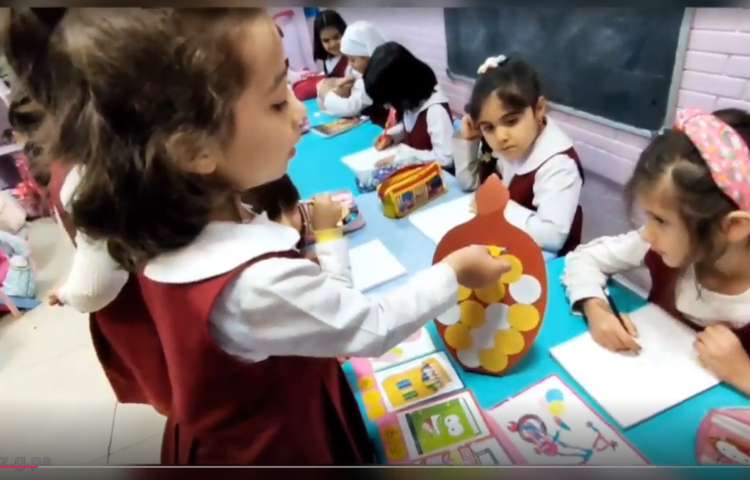 آموزش سواد مالی و هوش تجاری کودکستان دخترانه پرتوعلوی 1