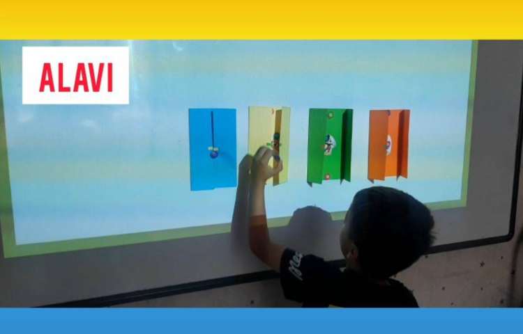 Knock the door and ask cartoon characters' names آموزش سوال همراه با بازی 1