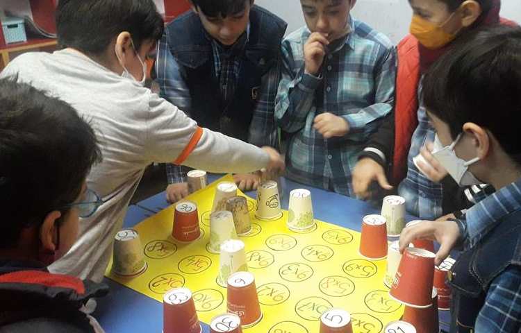 آموزش ضرب با بازی پایه سوم دبستان 2