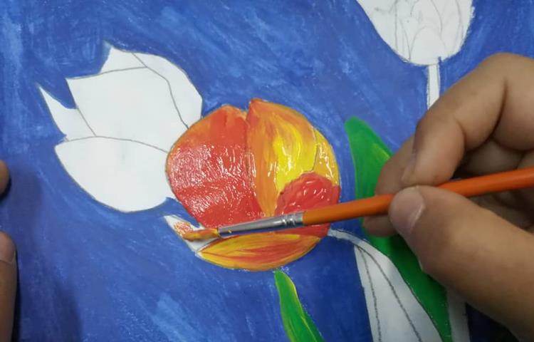 آموزش طراحی گل لاله پایه چهارم 5