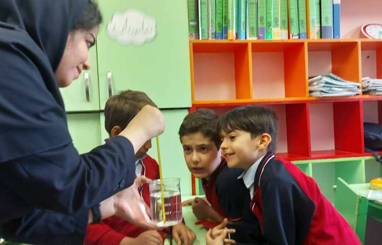 آموزش علوم با بازی و انجام آزمایش (مبحث اندازه گیری دما) 3