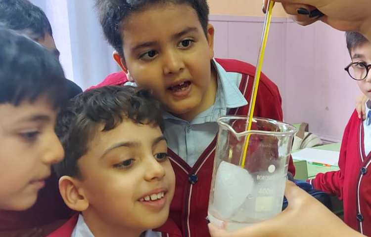 آموزش علوم با بازی و انجام آزمایش (مبحث اندازه گیری دما) 4