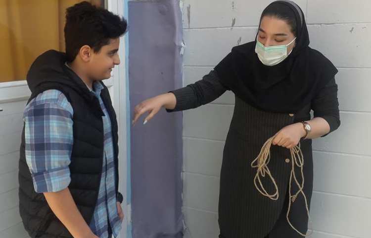 آموزش علوم به زبان انگلیسی (درس نیروها) پایه ششم دبستان 1