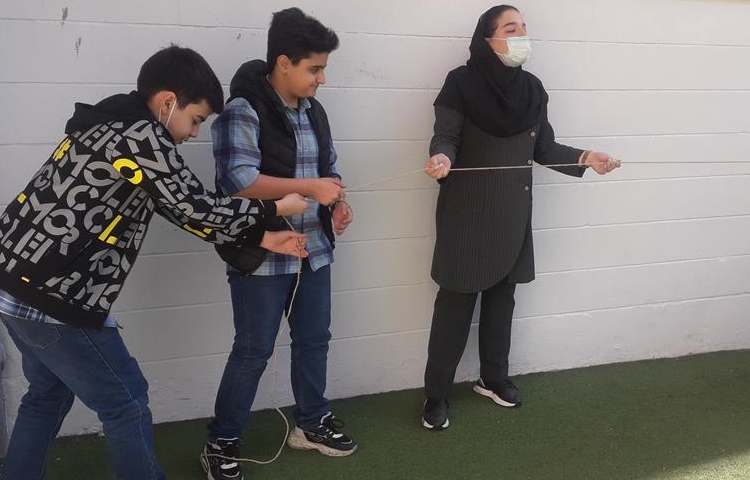 آموزش علوم به زبان انگلیسی (درس نیروها) پایه ششم دبستان 3