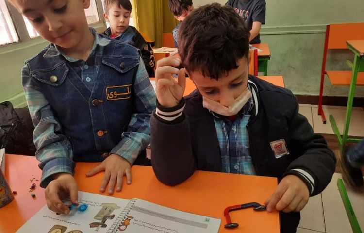 آموزش علوم درس آهن ربا پایه اول دبستان 3