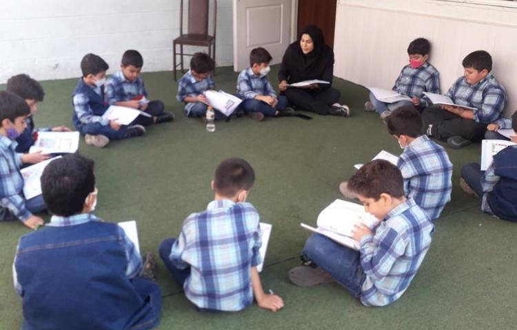 آموزش قرآن در کلاس بدون دیوار پایه دوم 2