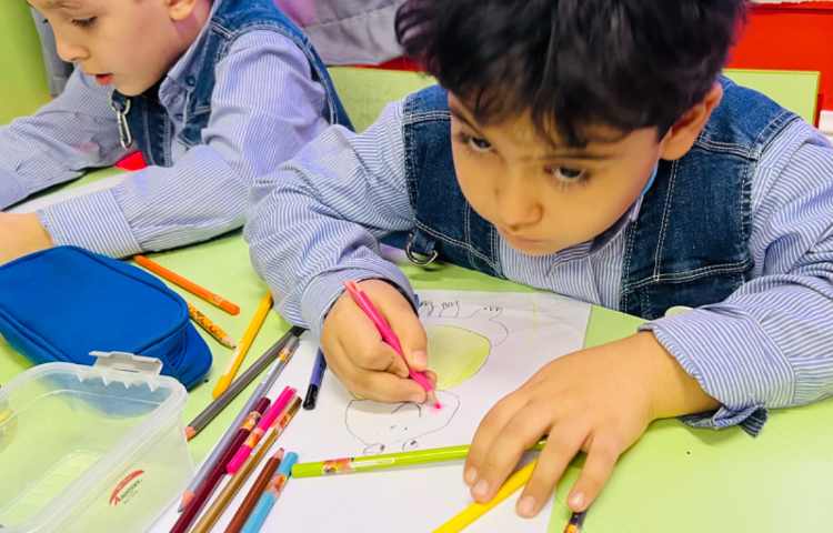 آموزش قورباغه بااشکال هندسی و کارت پستال برای روز پست و 4