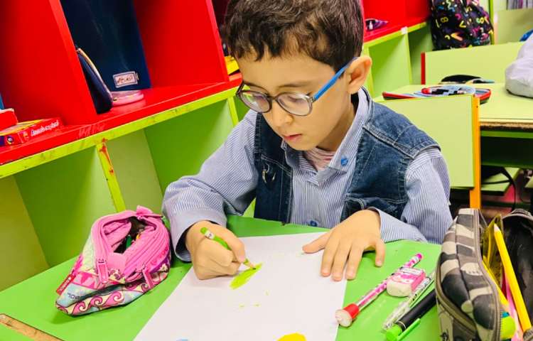 آموزش قورباغه بااشکال هندسی و کارت پستال برای روز پست و 6