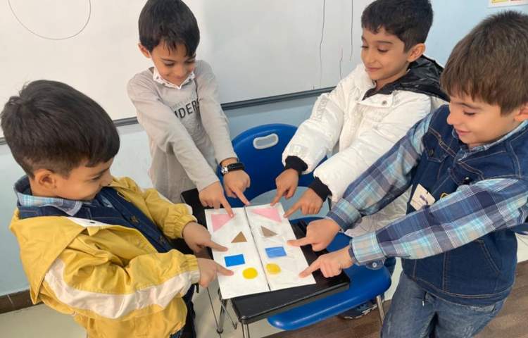 آموزش مبحث تقارن پایه اول دبستان 5