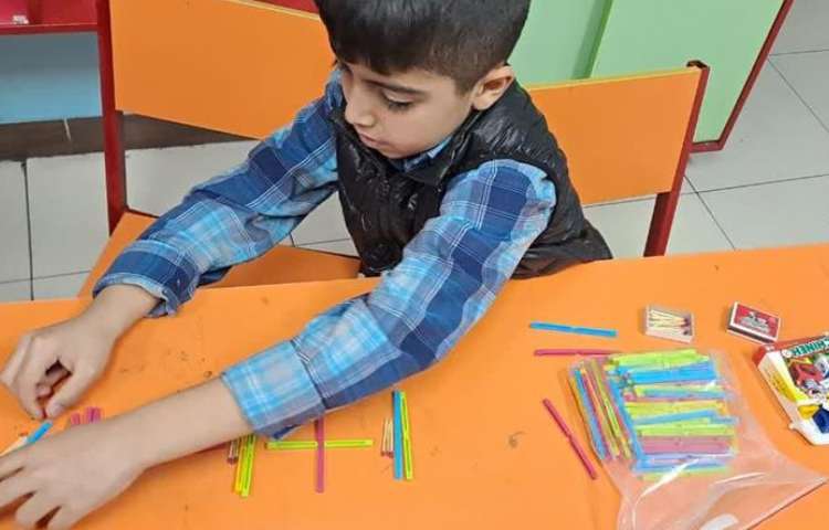 آموزش مبحث ضرب با چوب خط پایه سوم دبستان علوی 2