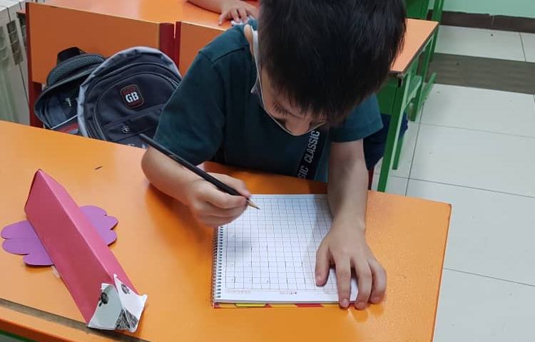 آموزش مدادگیری و نوشتن حروف الفبا 4