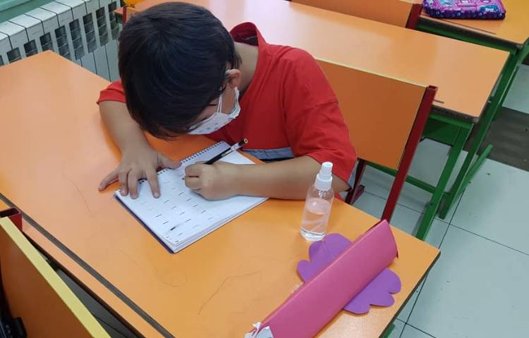 آموزش مدادگیری و نوشتن حروف الفبا 5