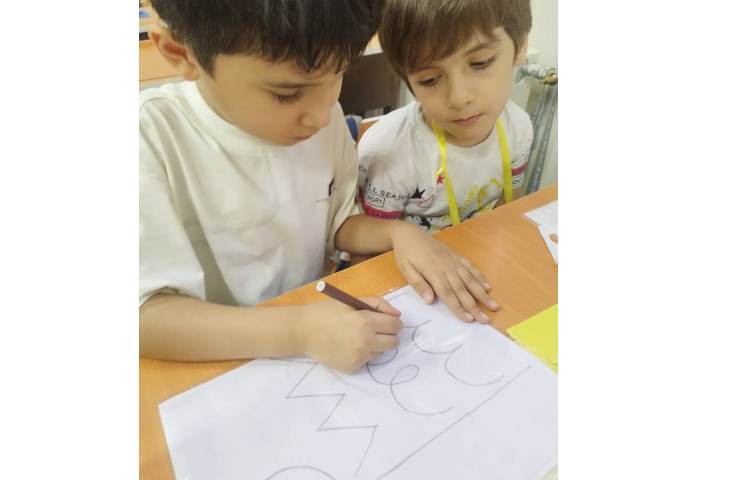 *آموزش مداد دست گرفتن با تقویت و هماهنگی عضلات دست و چشم