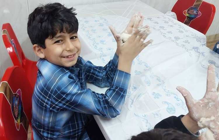 آموزش مراحل تهیه و پخت نان پایه دوم دبستان 27