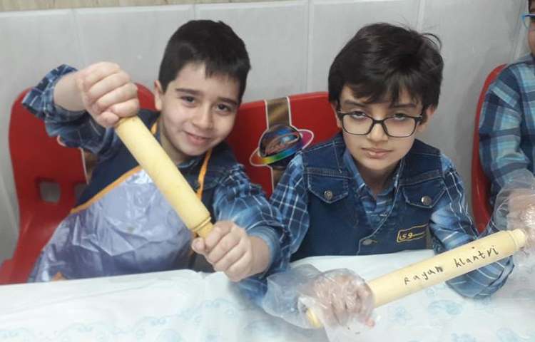 آموزش مراحل تهیه و پخت نان پایه دوم دبستان 3