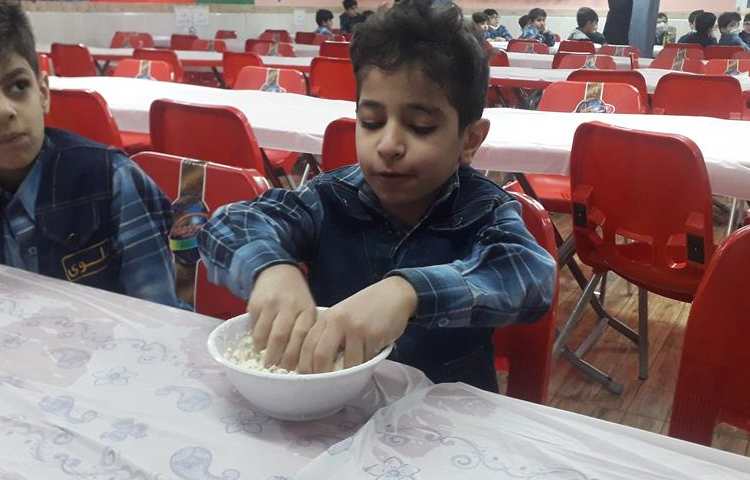 آموزش مراحل تهیه و پخت نان پایه دوم دبستان 5