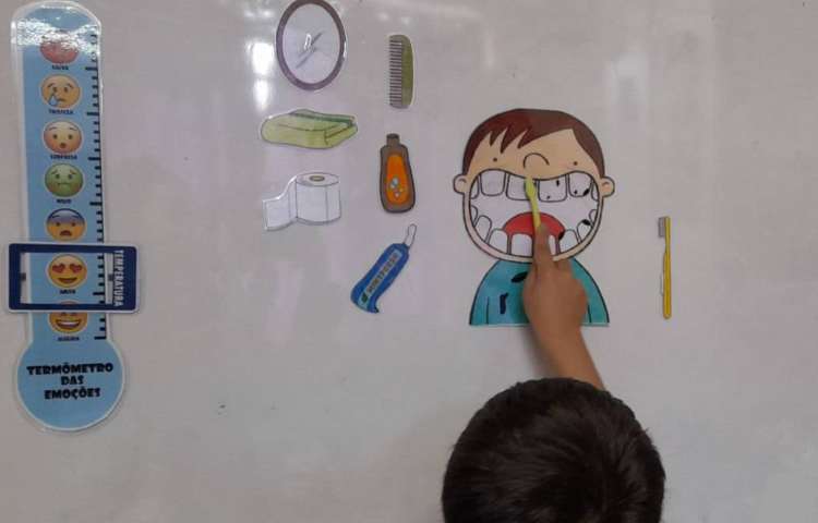 آموزش مسواک زدن و بهداشت فردی 2