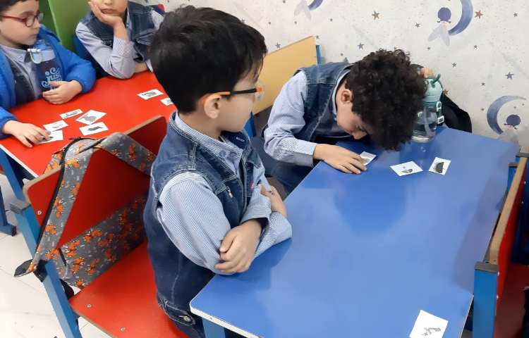 آموزش مفاهیم living and nonliving به همراه بازی 1