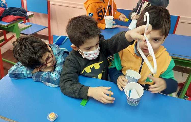 آموزش مفهوم تعادل و وزن در پیش دبستان علوی 4