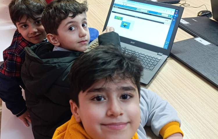 آموزش مفهوم جایگذاری و درگ اند دراپ با انجام بازی صفحه 91 کتاب 4