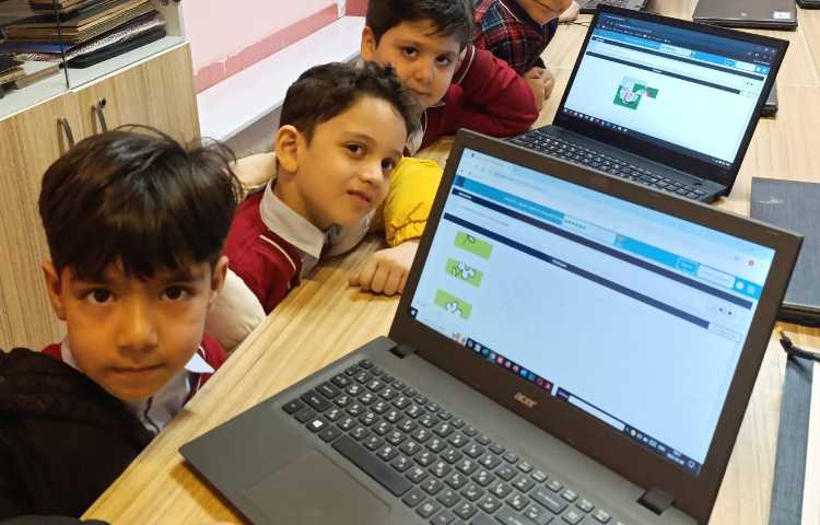 آموزش مفهوم جایگذاری و درگ اند دراپ با انجام بازی صفحه 91 کتاب