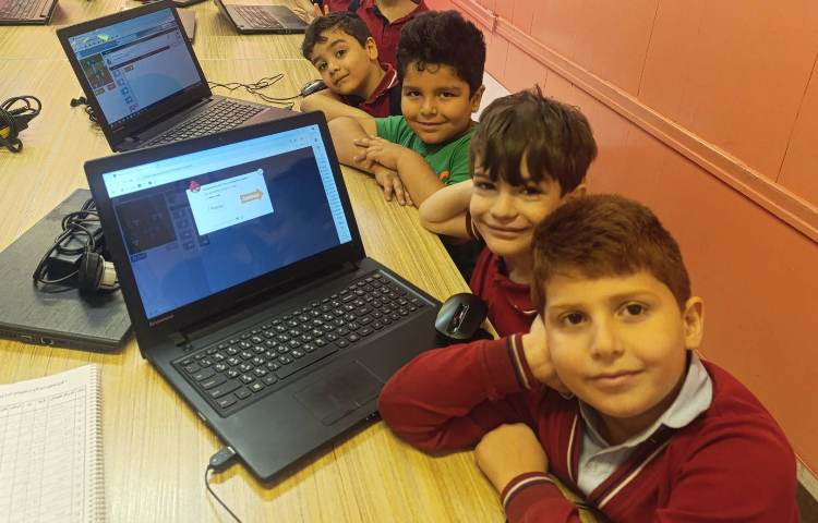 آموزش مفهوم حلقه تکرار انجام بازی های صفحه 108 و 109 کتاب