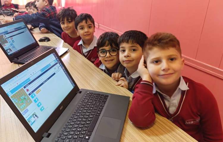 آموزش مفهوم روند و توالی با انجام بازی صفحه 93 کتاب رایانه 3