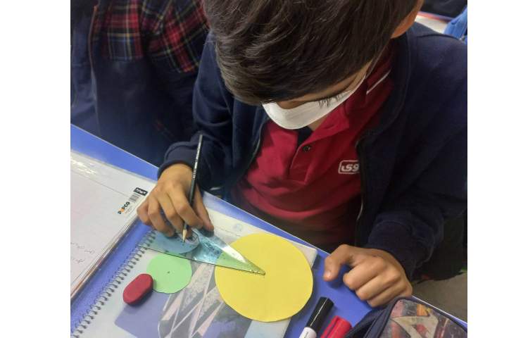 آموزش مفهوم زاویه و ضلع های آن به کمک دست ورزی 6