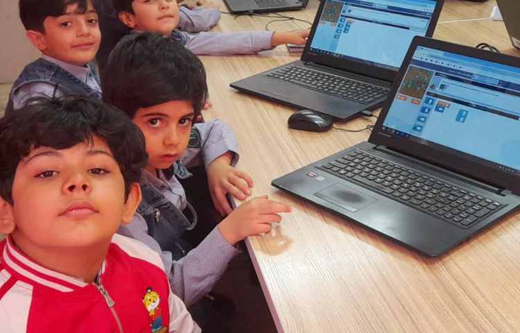 آموزش مفهوم پیدا کردن مشکلات و نحوه حل مشکل با انجام بازی صفحه 94 کتاب 2