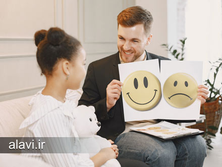 آموزش خانواده‌ها و مربیان