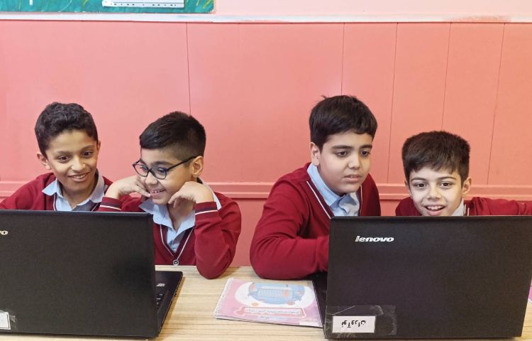 آموزش نحوه افزودن فیلم در پاورپوینت