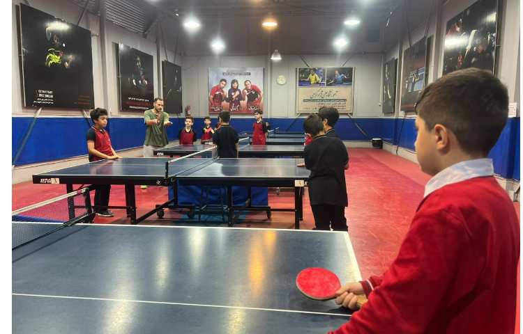 آموزش نحوه راکت گرفتن و سرویس زدن تنیس روی میز 3