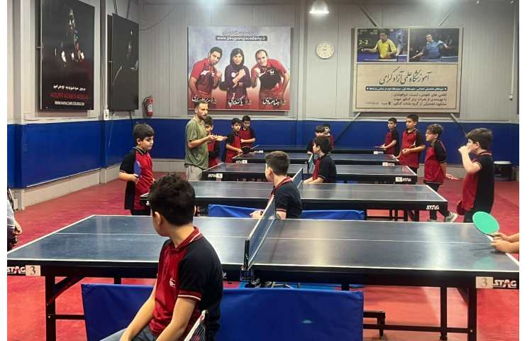 آموزش نحوه راکت گرفتن و سرویس زدن تنیس روی میز