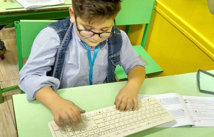 آموزش word ( نحوه ی کار با صفحه کلید، دسته بندی و کاربرد کلیدهای آن ) 3