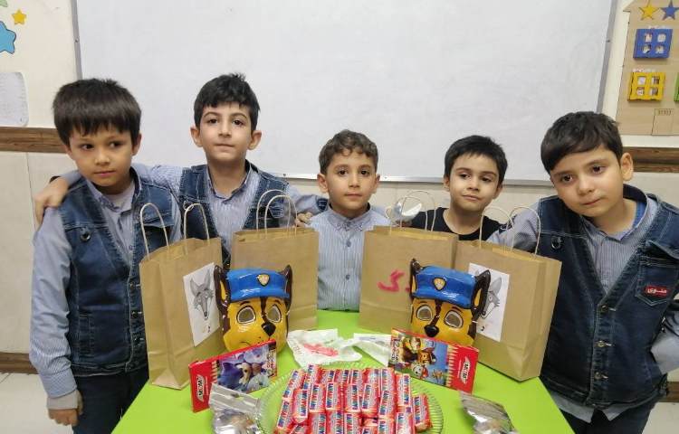 آموزش نشانه "گ" اهدای یادگاری توسط بردیا جان 1