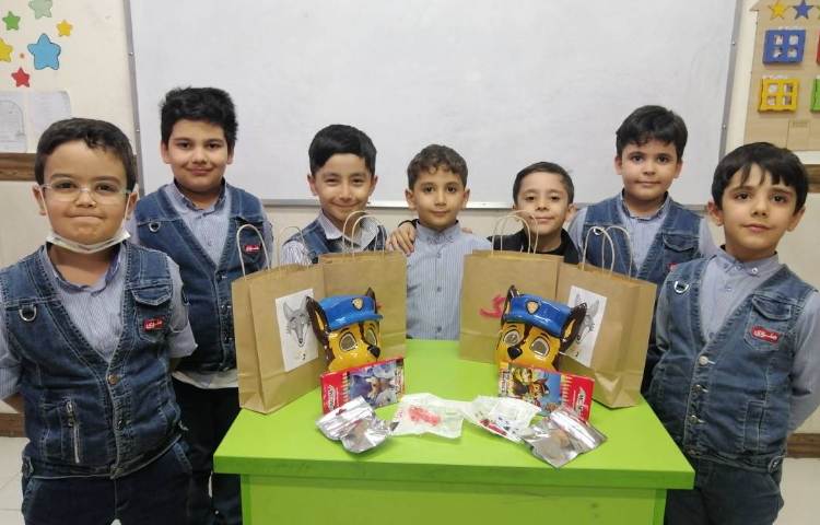 آموزش نشانه "گ" اهدای یادگاری توسط بردیا جان