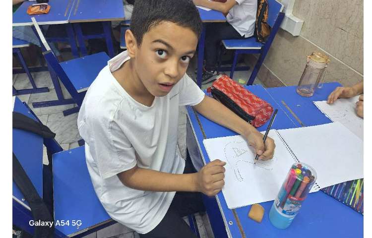 آموزش نقاشی با دست مخالف 6