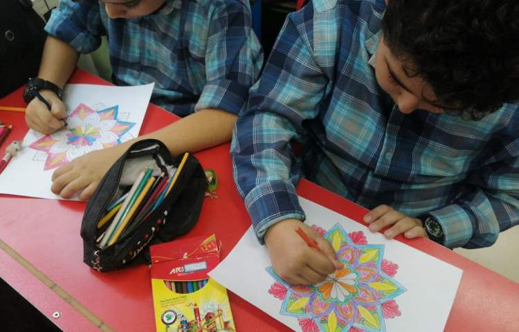 آموزش نقاشی با مداد رنگی آثار سنتی 6