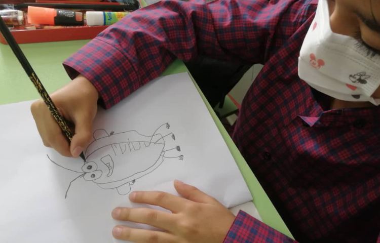 آموزش نقاشی حشرات به همراه ترکیب رنگ ها 1